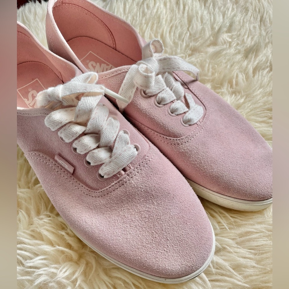 Vans Authentic Lowpro Suede Sneaker in Sepia Rose Pink - Size 11 Women’s/9.5 Men